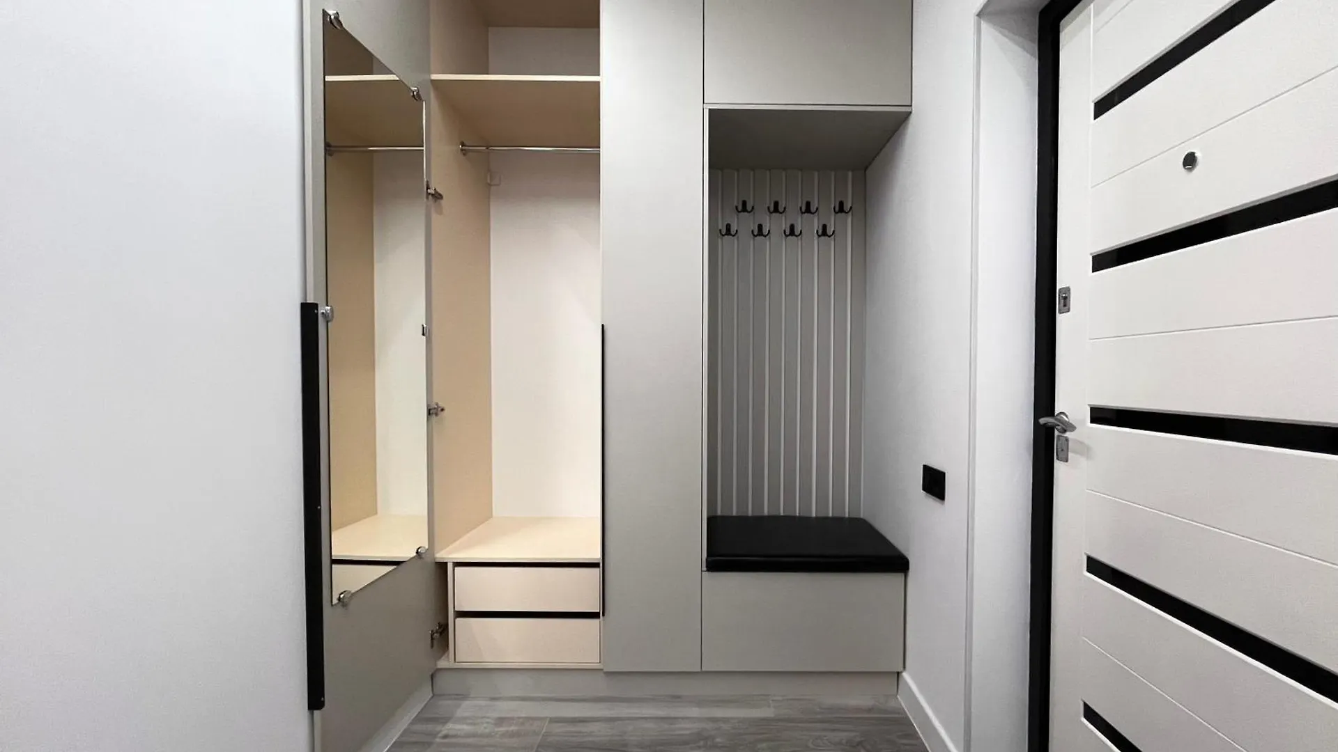 Классика Rayimbek 15, 1Br In The Centre & Питьевая Вода В Подарок Almaty
