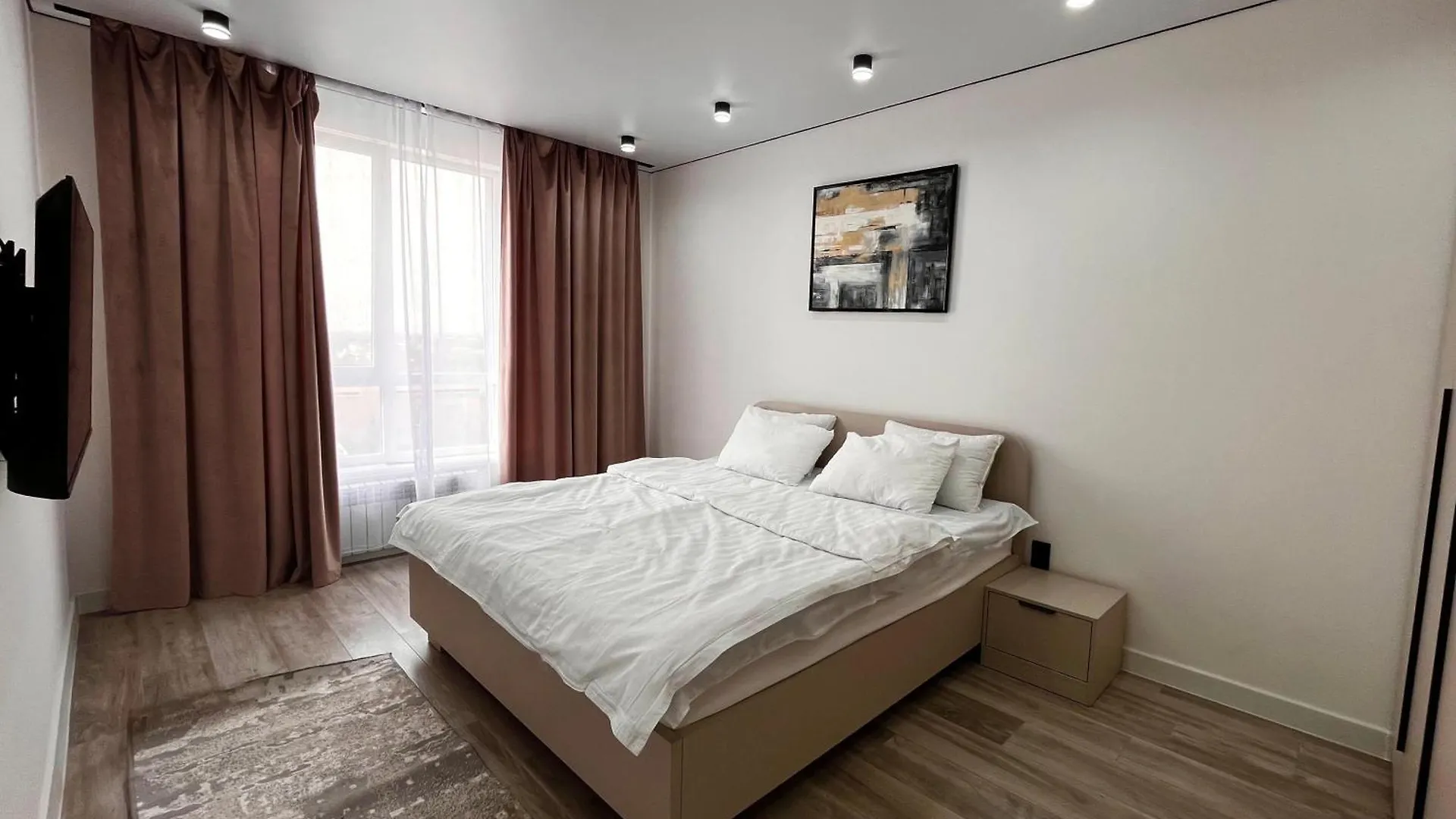 Классика Rayimbek 15, 1Br In The Centre & Питьевая Вода В Подарок Almaty